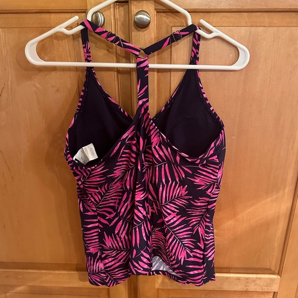 BNWT Macy’s Exclusive “Island Escape” Tropical Print Bathing Suit - Picture 4 of 6
